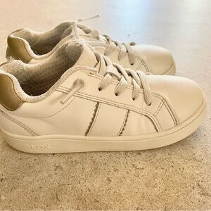 Geox Respira White Shoes Toddler girl (10 1/2)